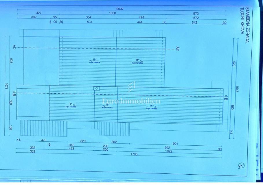 Prva vrsta do plaže! Tkon - adaptirana samostojna hiša
