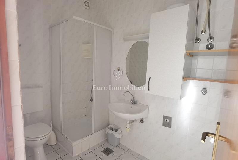 Novalja - apartma s pogledom na morje v bližini plaže