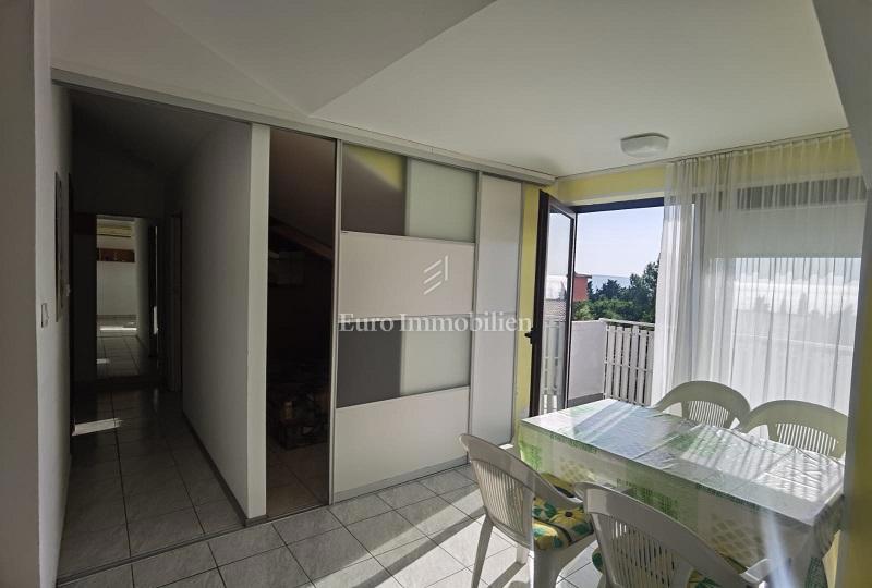 Novalja - apartma s pogledom na morje v bližini plaže