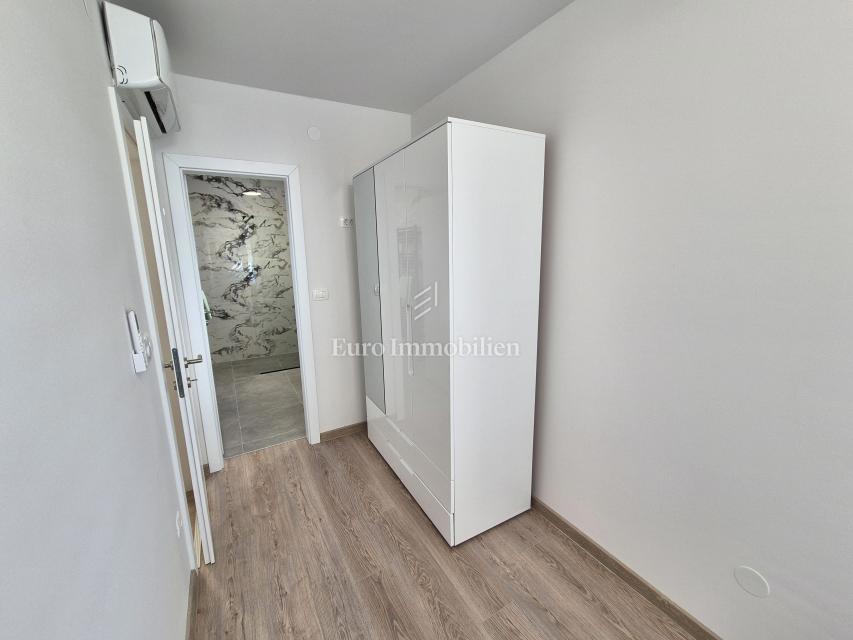 Nova hiša dvojček s pogledom na morje - otok Krk