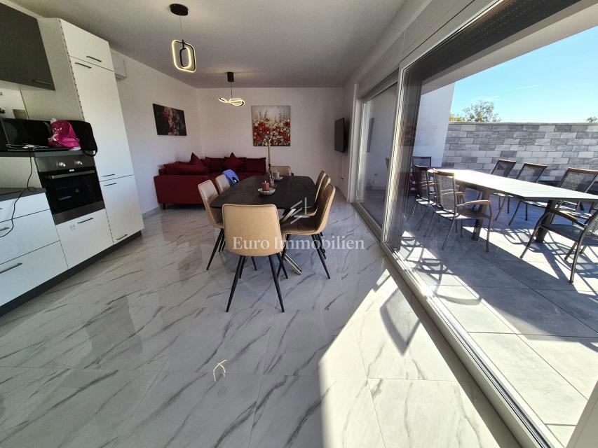 Nova hiša dvojček s pogledom na morje - otok Krk