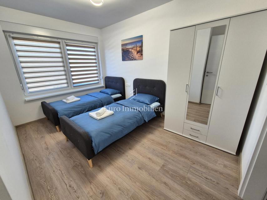 Nova hiša dvojček s pogledom na morje - otok Krk