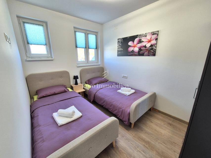 Nova hiša dvojček s pogledom na morje - otok Krk