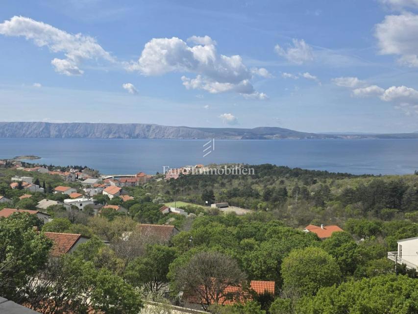 Klenovica, stanovanje s čudovitim razgledom in parkiriščem