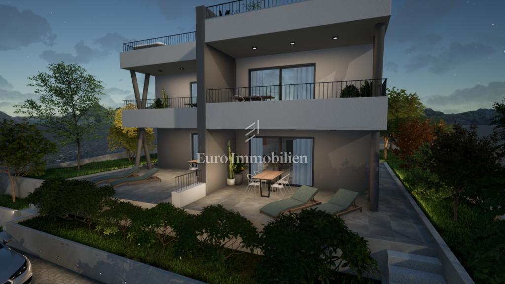 Novi apartma v pritličju z vrtom - Vodice