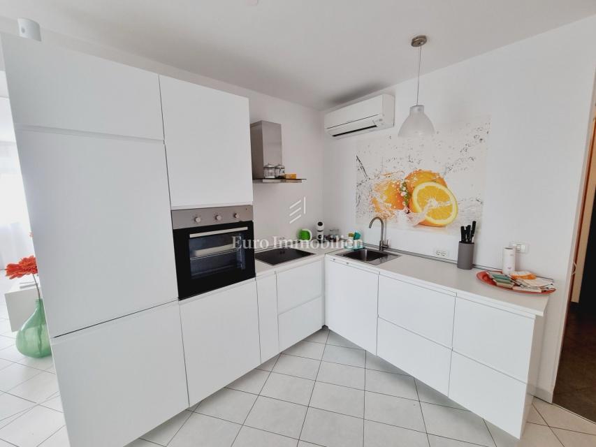 Novigrad, Istra - stanovanje 50m od morja