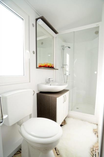 Privlaka - apartma z bazenom in velikim vrtom