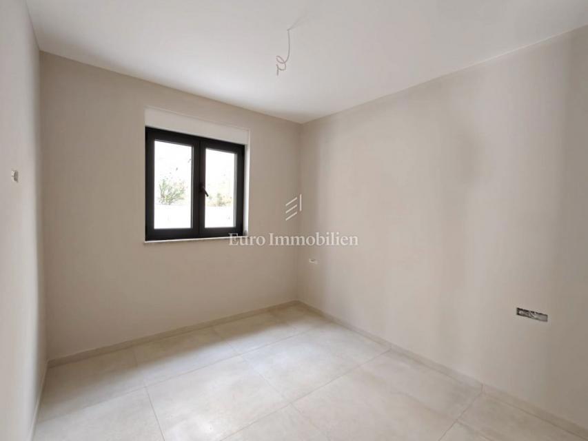 Rogoznica - apartma na odlični lokaciji blizu morja