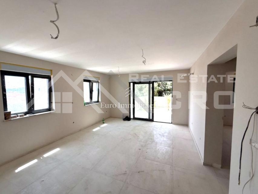 Rogoznica - apartma na odlični lokaciji blizu morja