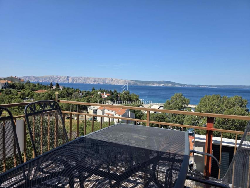Klenovica - dva apartmaja na odlični lokaciji