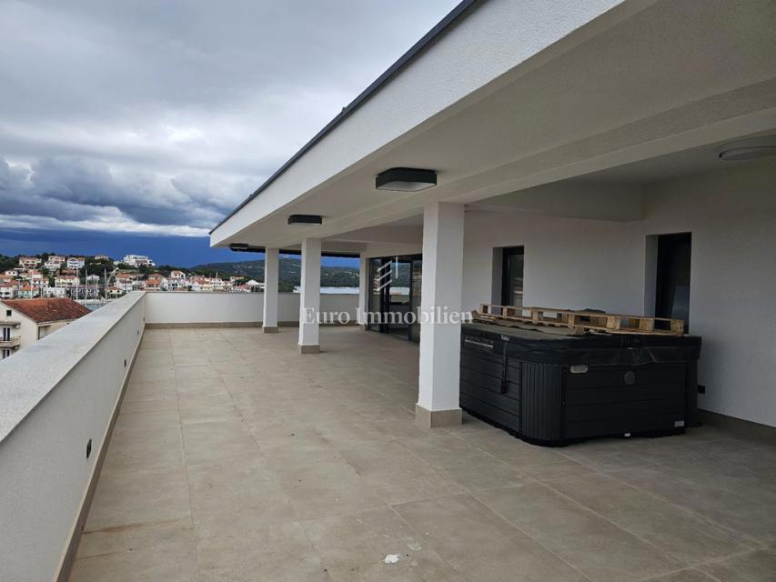 Jezera - penthouse s pogledom na morje
