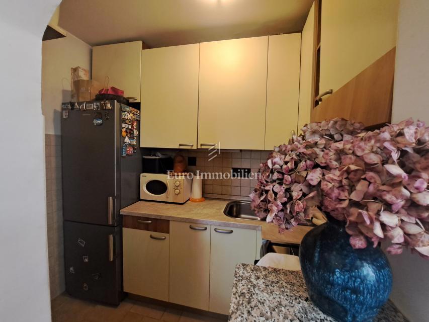 Apartma z vrtom v mestu Krk