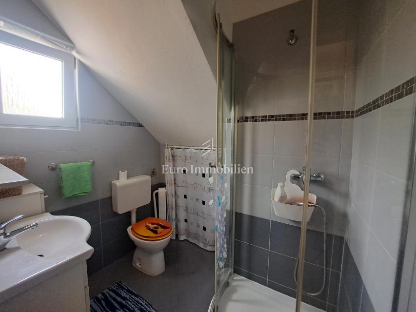 Apartma z vrtom v mestu Krk