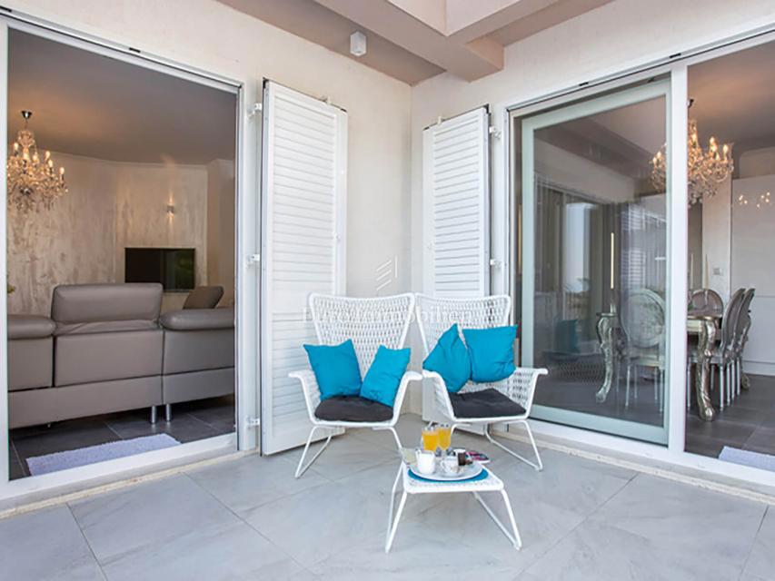 Baška Voda - vila z bazenom v bližini plaže