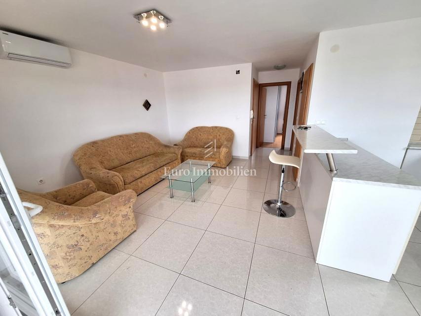 Soline – apartma blizu plaže z odprtim pogledom na morj