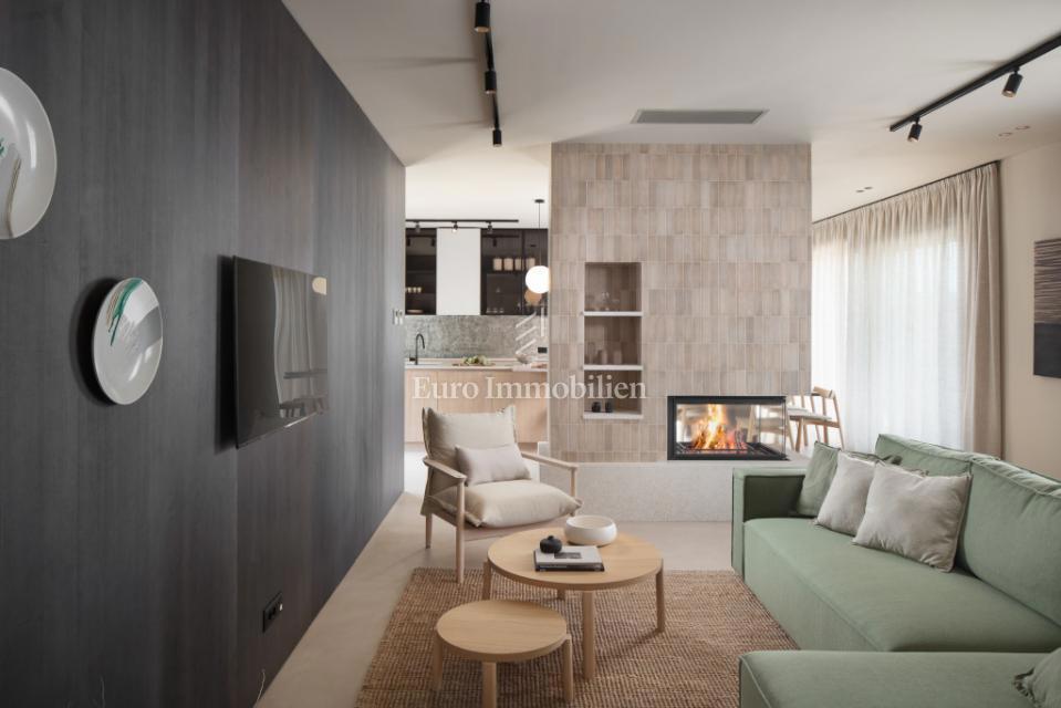 Istra, Poreč – Moderna vila z bazenom na prodaj