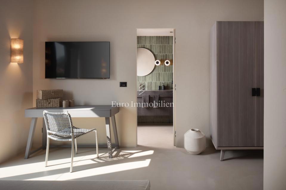 Istra, Poreč – Moderna vila z bazenom na prodaj