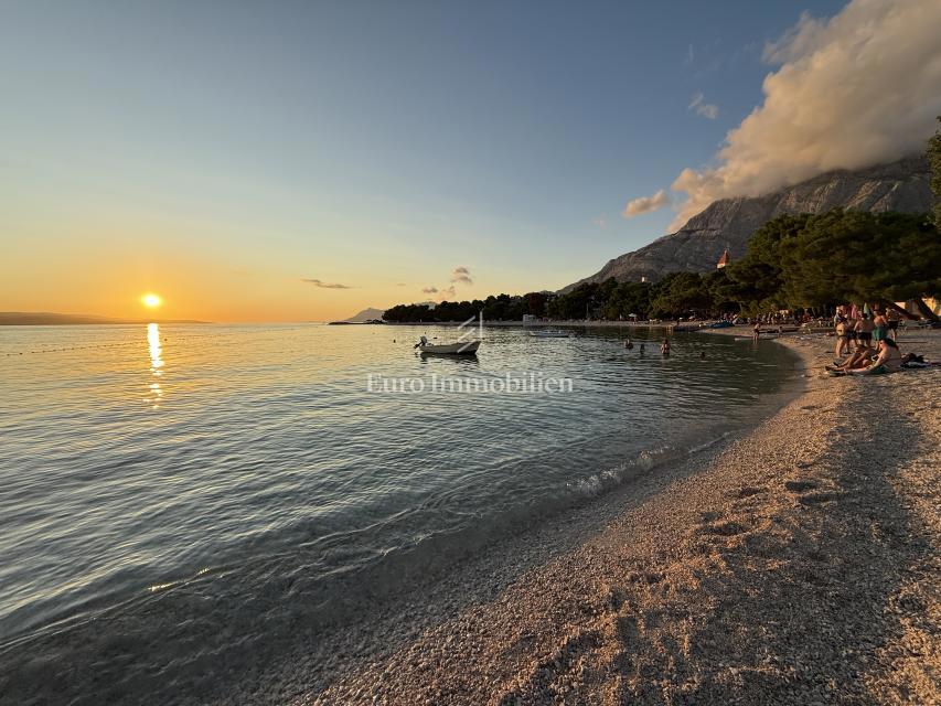 Promajna – Trisobno stanovanje v vili blizu morja