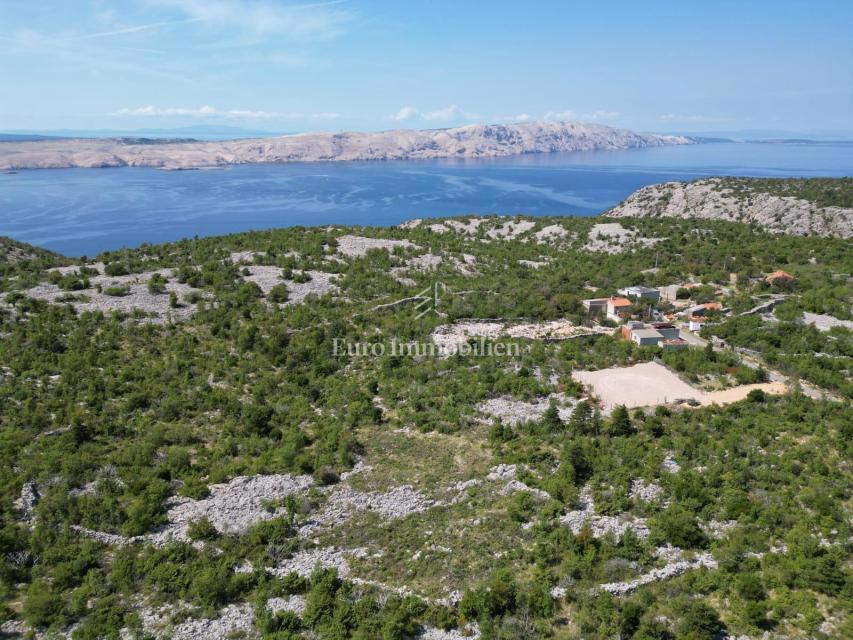 Gradbena parcela s pogledom na morje, blizu plaže