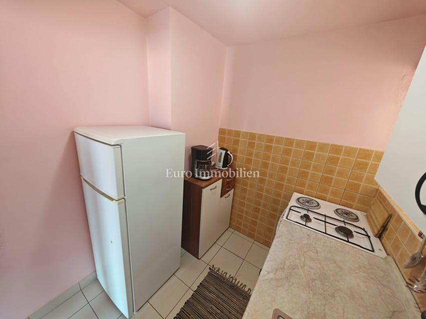 Vrstna Hiša s Panoramskim Pogledom – 150 m od Morja