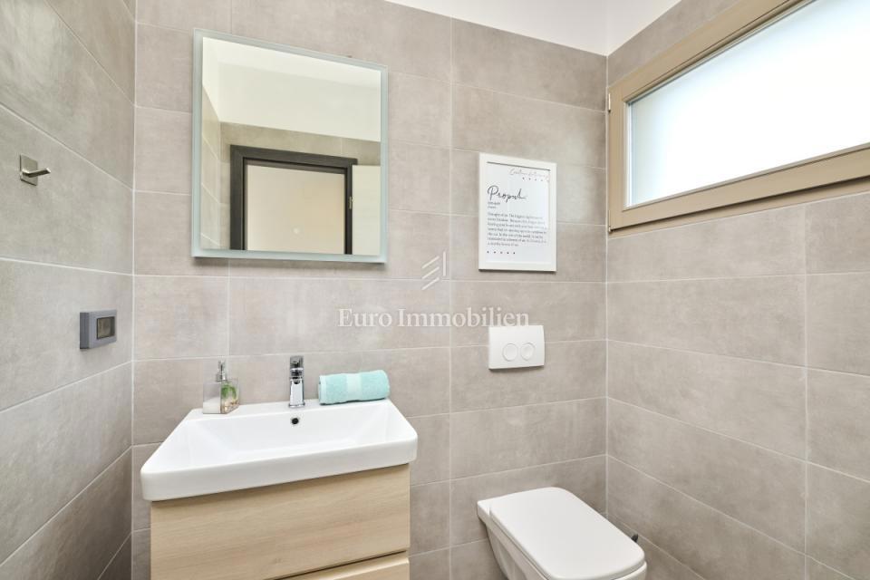 Umag, Samostojna hiša z bazenom