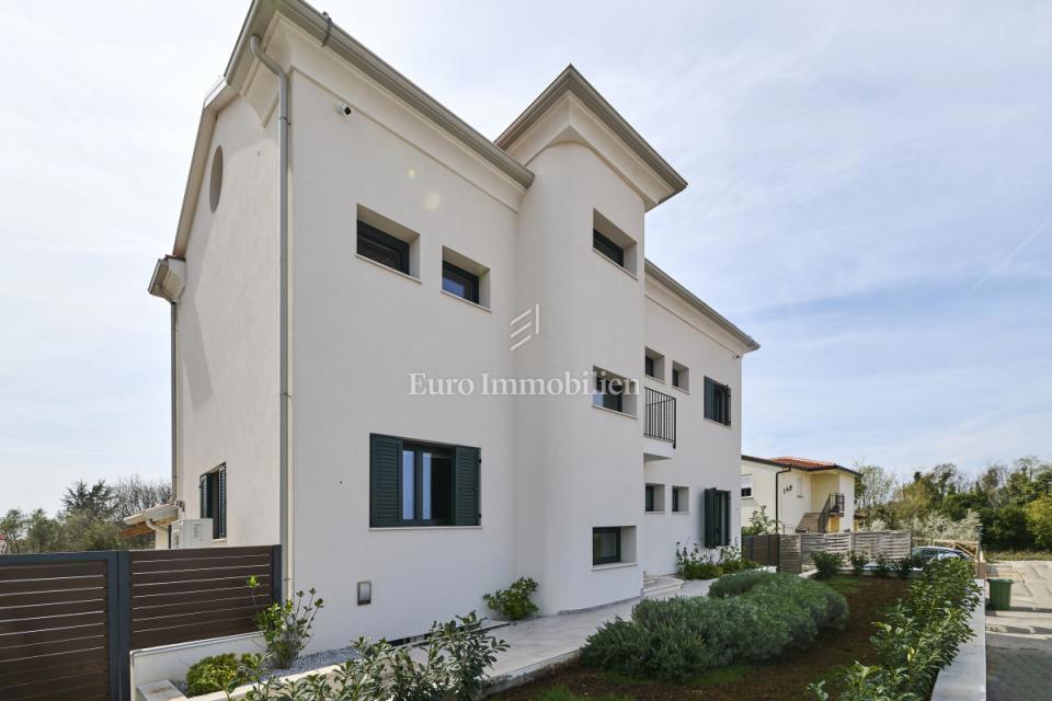 Umag, Samostojna hiša z bazenom