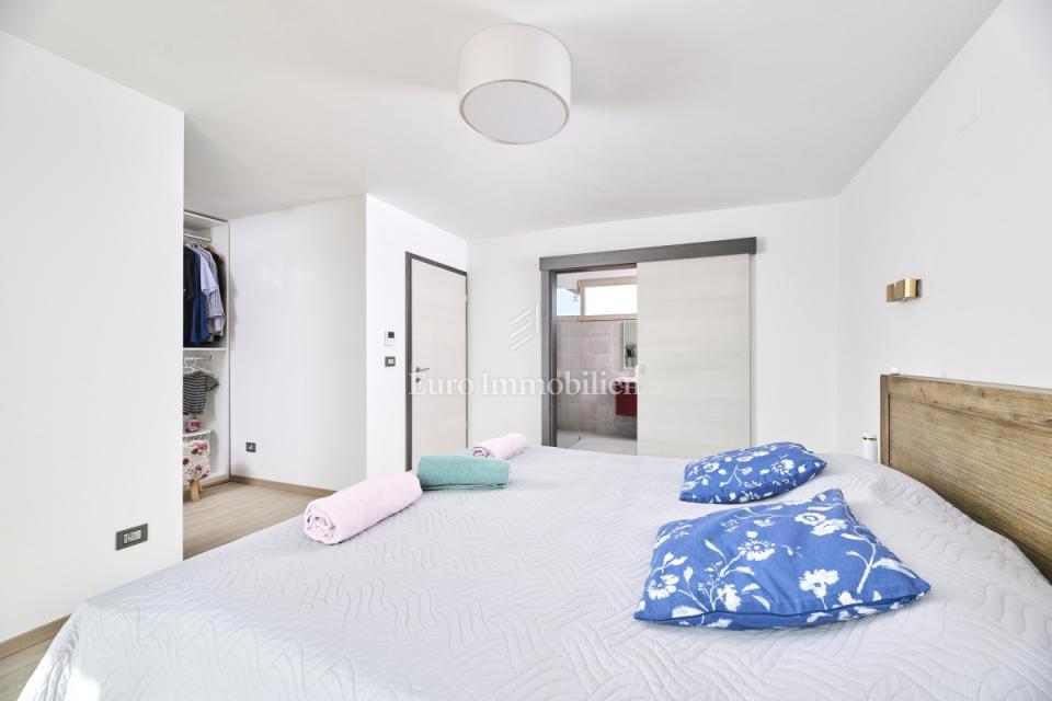 Umag, Samostojna hiša z bazenom