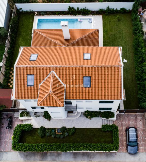 Umag, Samostojna hiša z bazenom