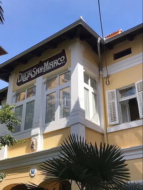 Lovran – stanovanje v zgodovinski vili, 50 m od morja