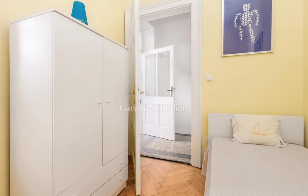 Lovran – stanovanje v zgodovinski vili, 50 m od morja