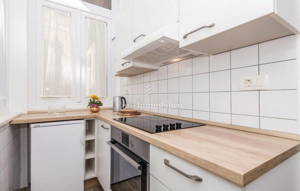 Lovran – stanovanje v zgodovinski vili, 50 m od morja