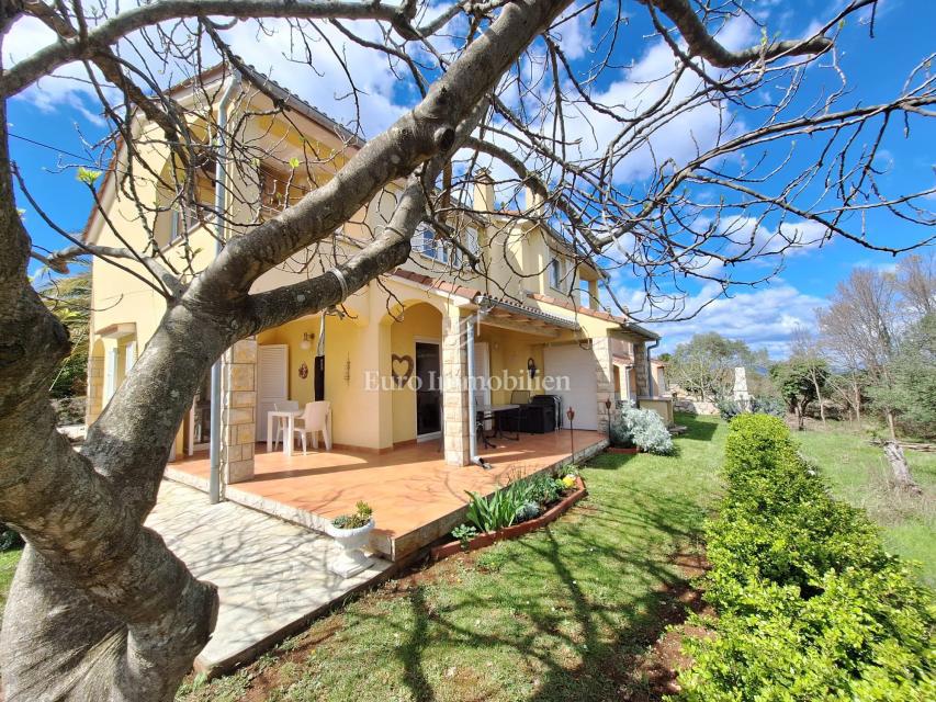 Hiša 200 metrov od morja, Malinska!