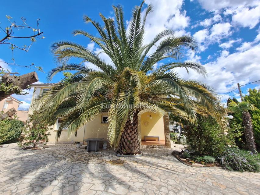 Hiša 200 metrov od morja, Malinska!