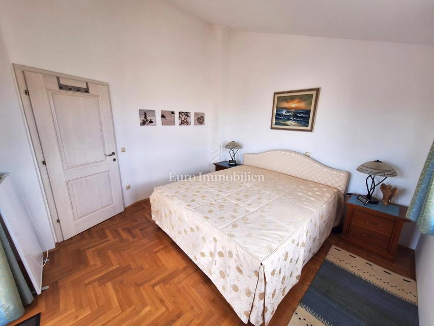 Hiša 200 metrov od morja, Malinska!