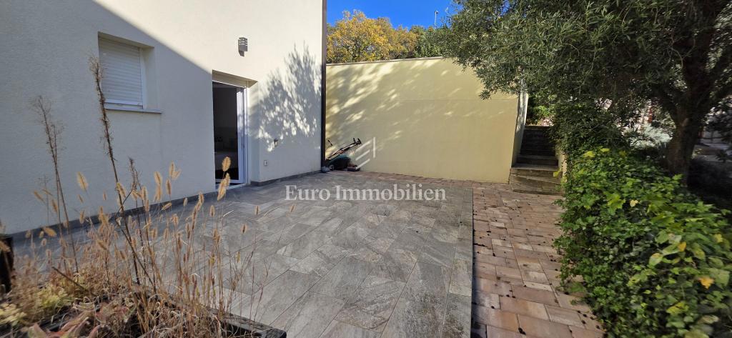 Crikvenica – moderno stanovanje na zaželeni lokaciji ob morju