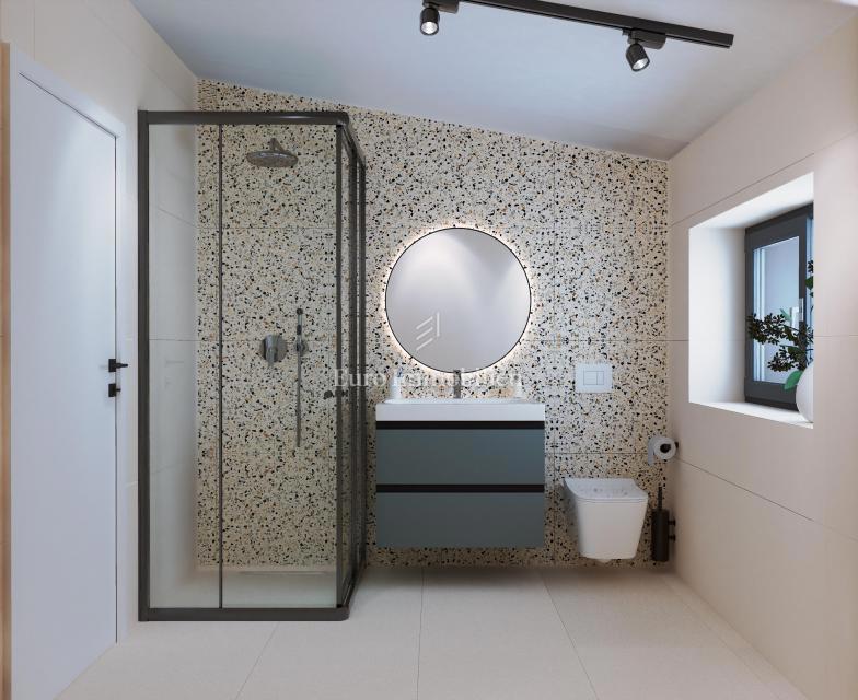 Povile – stanovanje v novogradnji 30 m od morja