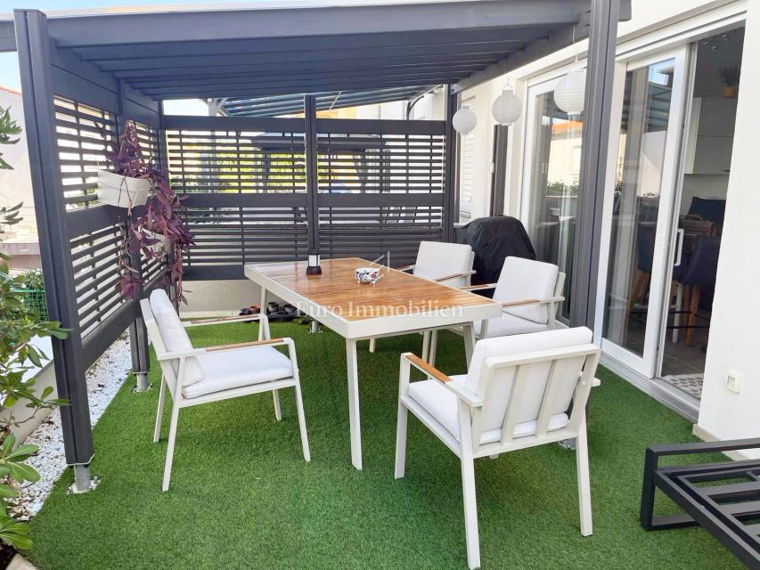 Stanovanje/Apartmani Malinska, Malinska-Dubašnica, 60,22m2