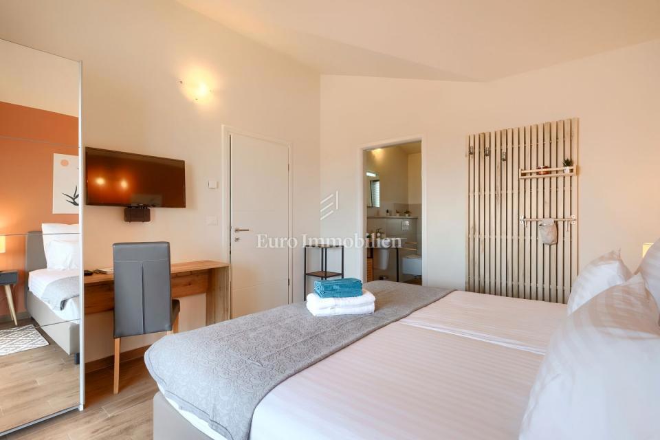 Mediteranska hiša z pogledom na morje