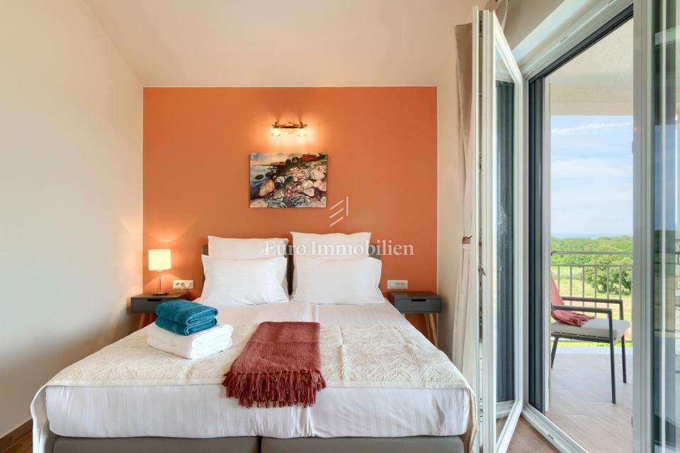 Mediteranska hiša z pogledom na morje