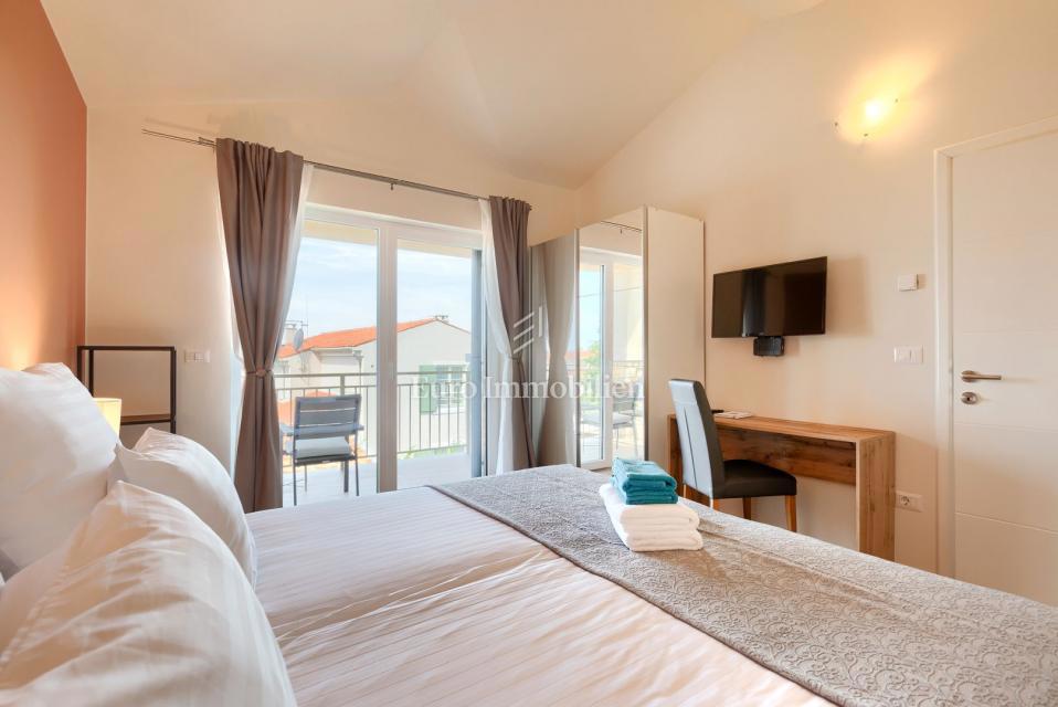 Mediteranska hiša z pogledom na morje