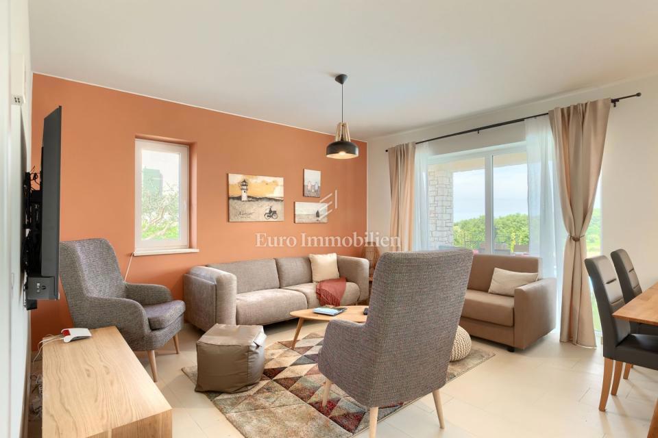 Mediteranska hiša z pogledom na morje