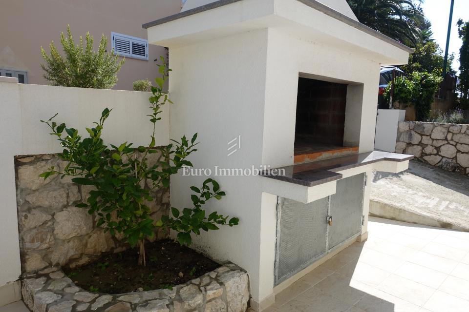 Obnovljena hiša v Podaci blizu plaže