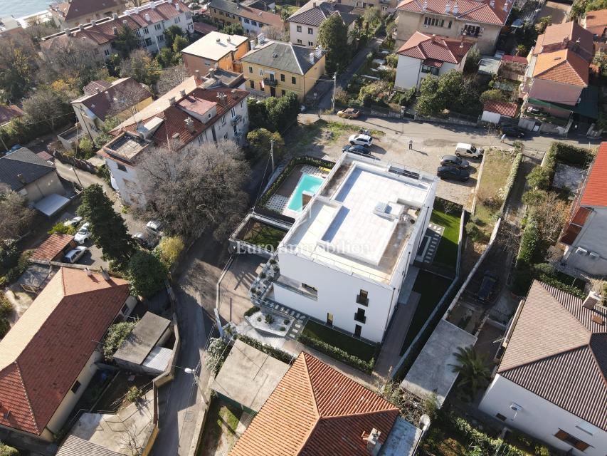 Kantrida, luksuzno dvosobno stanovanje