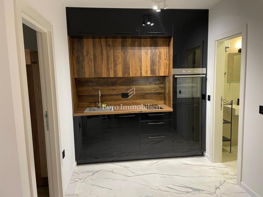 Crikvenica - nepremičnina s 4 apartmaji