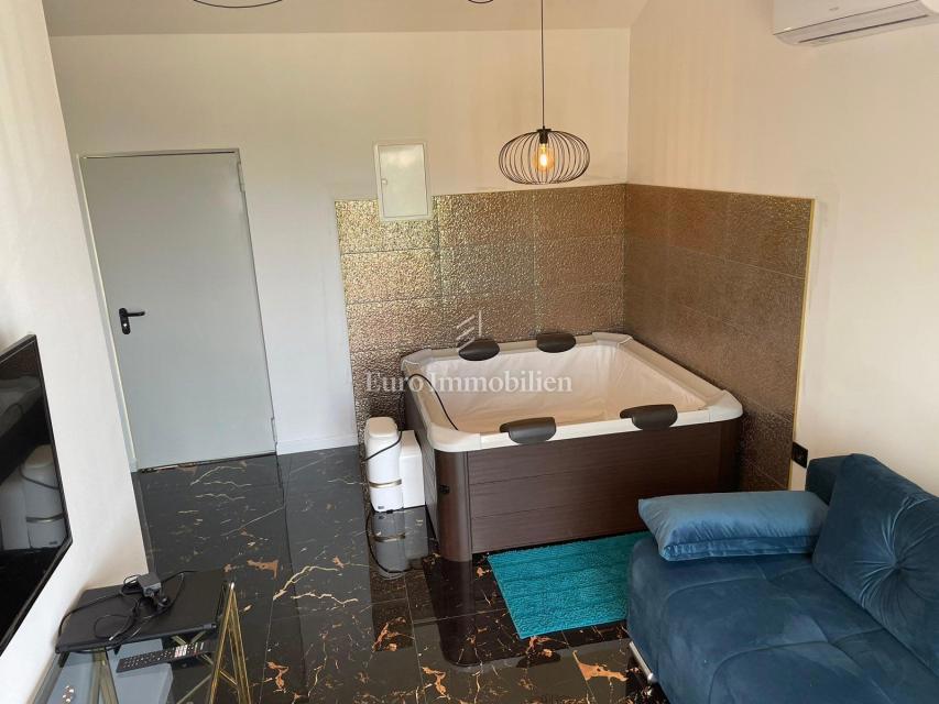 Crikvenica - nepremičnina s 4 apartmaji