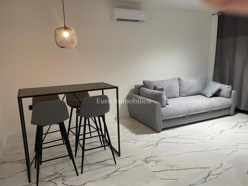 Crikvenica - nepremičnina s 4 apartmaji