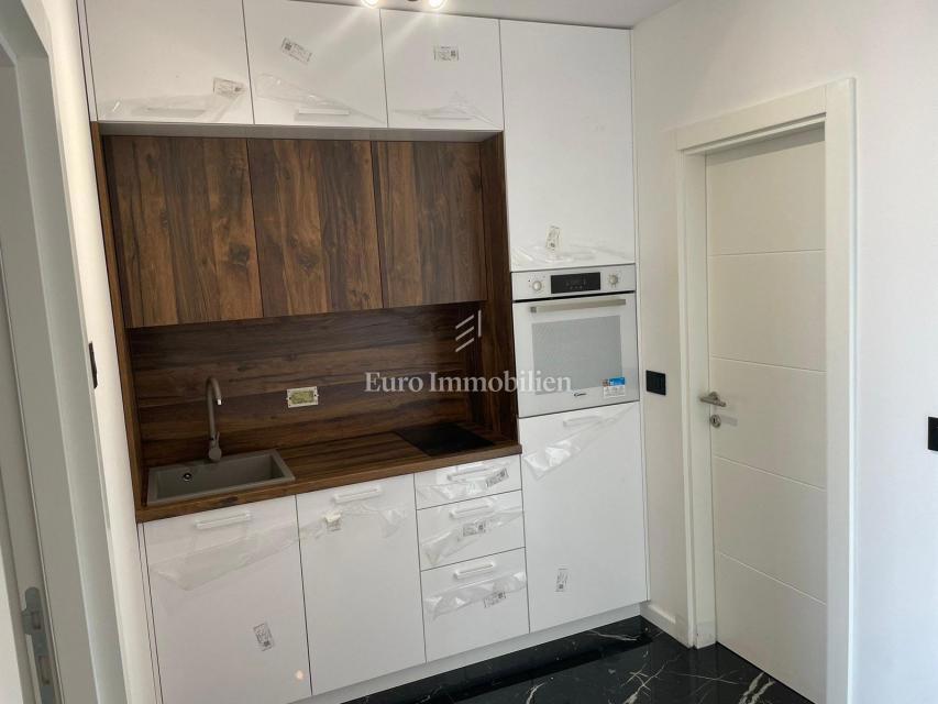 Crikvenica - nepremičnina s 4 apartmaji