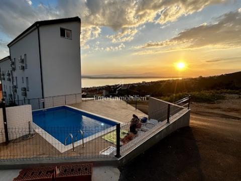 Crikvenica - nepremičnina s 4 apartmaji