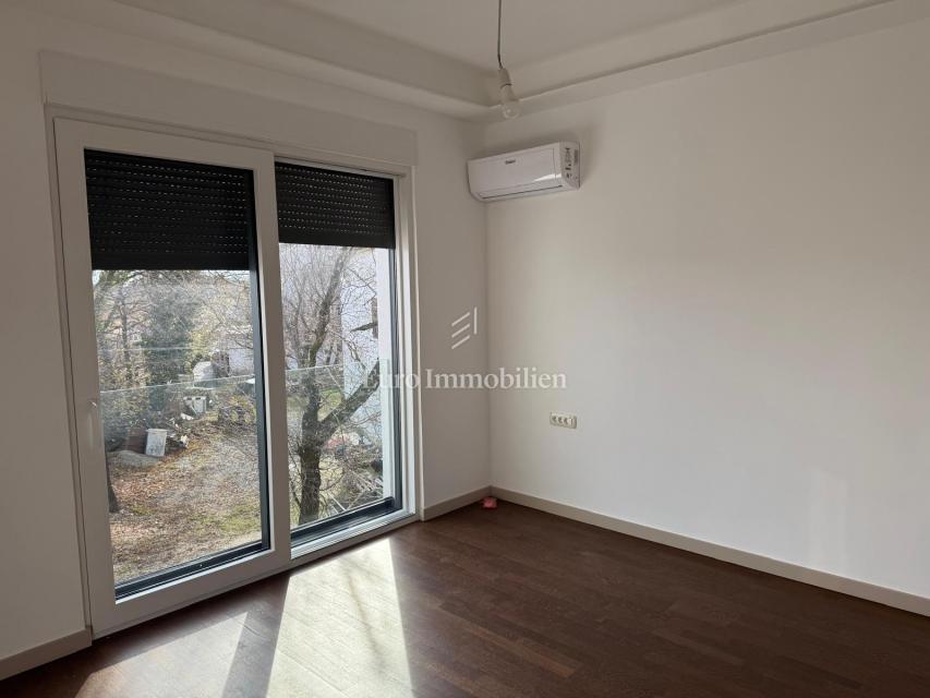 Čavle - Prostorno penthouse stanovanje v novogradnji