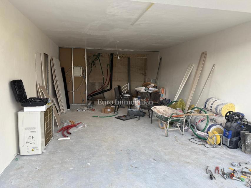 Čavle - Prostorno penthouse stanovanje v novogradnji